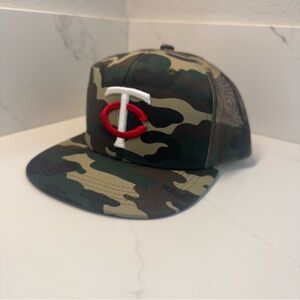 Minnesota Twins Hat Cap Snap Back Camo MLB Baseball Adjustable